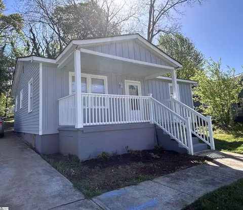 18 Link St, Greenville, SC 29611