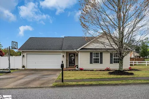 608 Drew St, Greenville, SC 29617