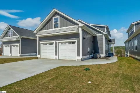 1230 Melton Rd # 213, West Union, SC 29696