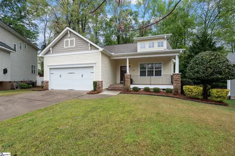 111 Ragon Ln, Greenville, SC 29609