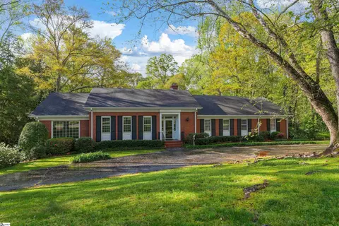 12 Rockingham Rd, Greenville, SC 29607