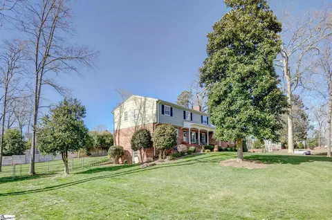Exterior - 107 Laurel Rd, Greer, SC 29651 photo 5 of 6