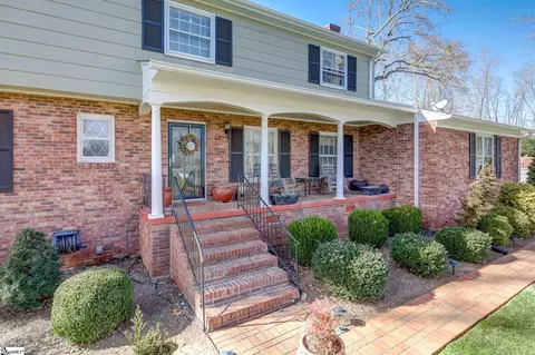 Exterior - 107 Laurel Rd, Greer, SC 29651 photo 2 of 6