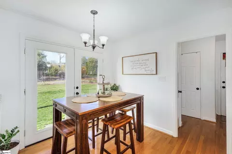 Dining - 107 Laurel Rd, Greer, SC 29651 photo 1 of 3