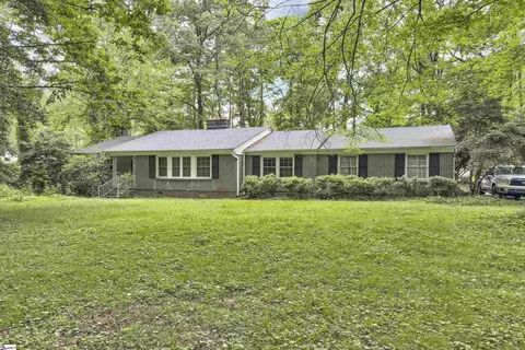 1304 NE Main St, Simpsonville, SC 29681