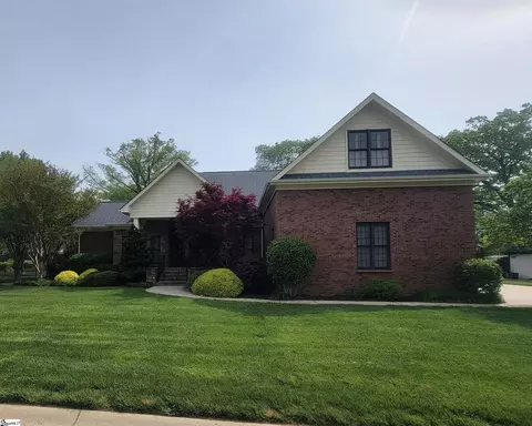 15 Arbor Glen Ct, Taylors, SC 29687