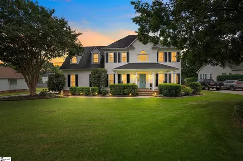 118 Chenoweth Dr, Simpsonville, SC 29681