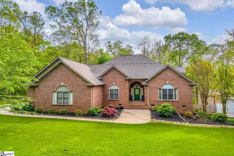 112 Walton Ct, Greer, SC 29651