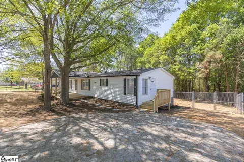 355 Oakvale Dr, Easley, SC 29640 photo 2