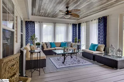 Living - 402 Chartwell Dr, Greer, SC 29650 photo 8 of 8