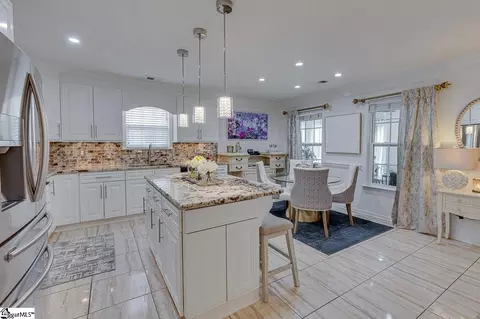 Kitchen - 402 Chartwell Dr, Greer, SC 29650 photo 1 of 4