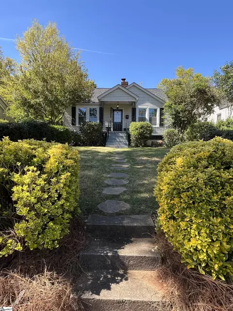 19 Hawthorne Ln, Greenville, SC 29605