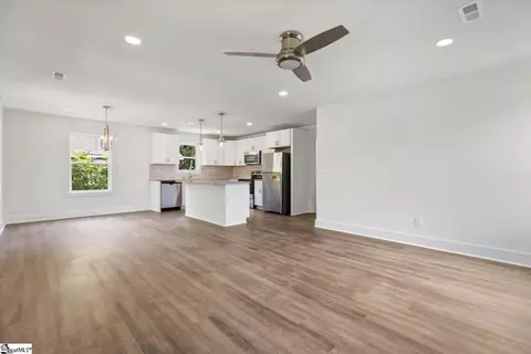 Living - 141 Baileyview St, Greer, SC 29651 photo 2 of 2
