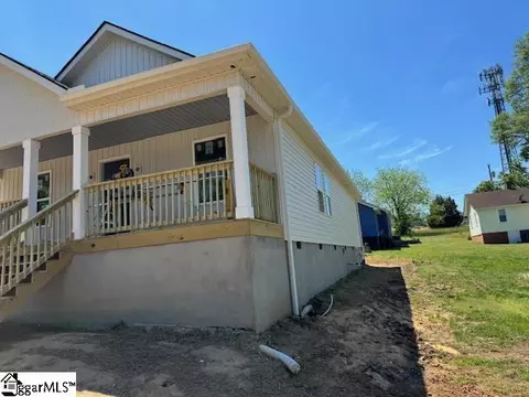 Exterior - 141 Baileyview St, Greer, SC 29651 photo 3 of 7