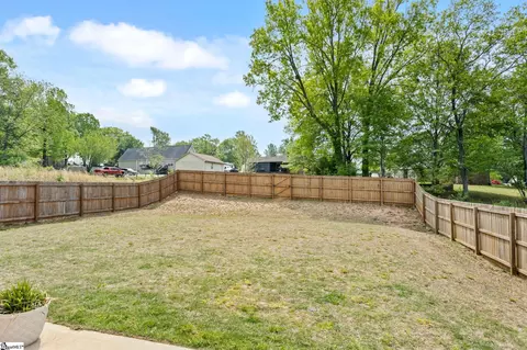 Exterior - 175 Thames Valley Dr, Easley, SC 29642 photo 4 of 5