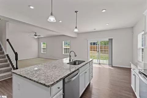 Kitchen - 175 Thames Valley Dr, Easley, SC 29642 photo 3 of 3