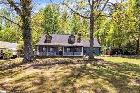 616 Jameson Dr, Piedmont, SC 29673