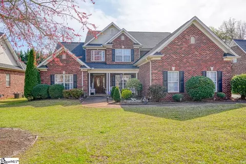 380 Rhaposody Ln, Boiling Springs, SC 29316