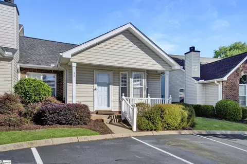 11 Bailess Ct, Greer, SC 29650