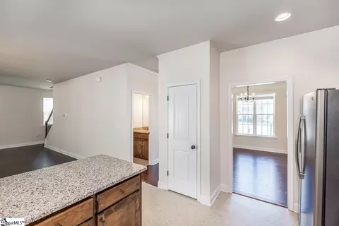 675 Poplar Grove Ln, Columbia, SC 29203