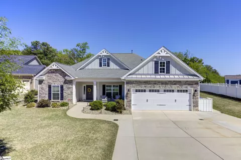 39 Guernsey Way, Fountain Inn, SC 29644