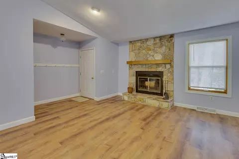 Living - 116 Cedar Creek Cir, Central, SC 29630 photo 1 of 2