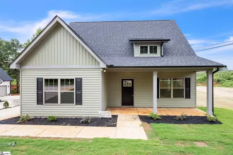 101 N Spencer St, Duncan, SC 29334