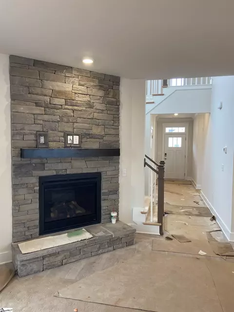 131 Founders Blvd, Central, SC 29630 photo 3