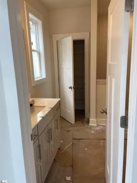 131 Founders Blvd, Central, SC 29630 photo 9