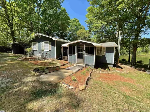 185 Twin Ponds Rd, Newberry, SC 29108