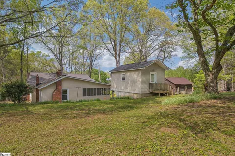 Exterior - 1988 Earls Bridge Rd, Easley, SC 29640 photo 6 of 12