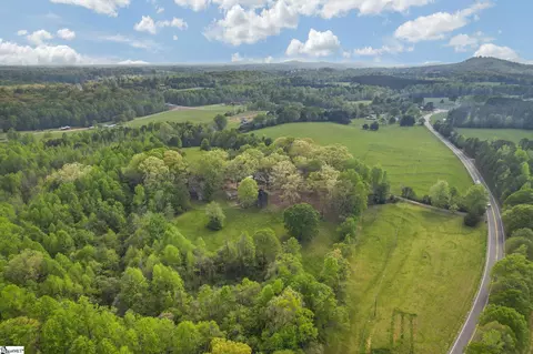 View/Area - 1988 Earls Bridge Rd, Easley, SC 29640 photo 2 of 3