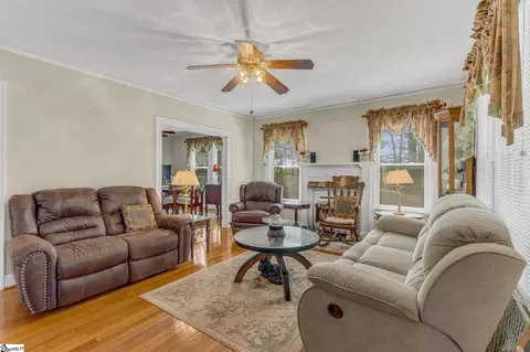 Living - 1988 Earls Bridge Rd, Easley, SC 29640 photo 2 of 2