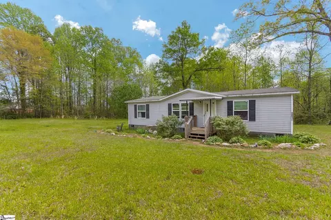 2018 Earls Bridge Rd, Easley, SC 29640 photo 3
