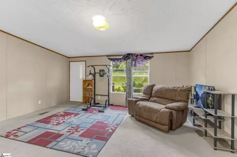 2018 Earls Bridge Rd, Easley, SC 29640 photo 9