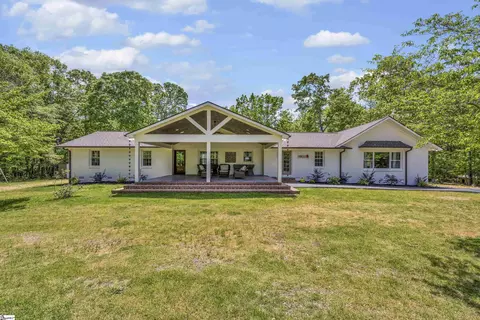 104 Epps Rd, Belton, SC 29627