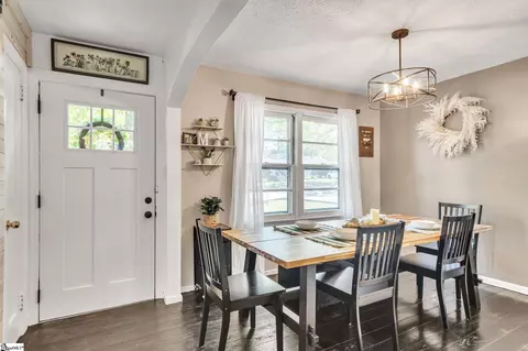 Dining - 203 Oakfield Ave, Easley, SC 29640 photo 1 of 3