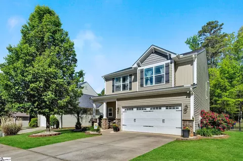 220 Kylemore Ln, Greer, SC 29650