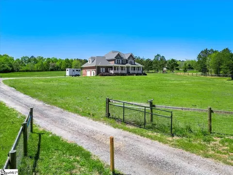 1935 Martin Rd, Honea Path, SC 29654 photo 2