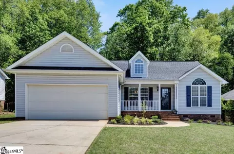 501 Lake Lennox Dr, Simpsonville, SC 29681