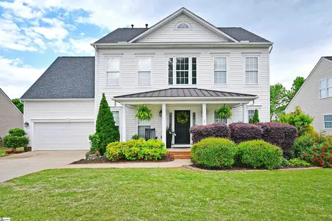 9 Waters Reach Ln, Simpsonville, SC 29681