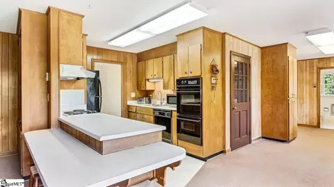 Kitchen - 153 Dewey Rd, Greer, SC 29651 photo 1 of 4