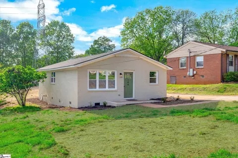104 Gayle St, Piedmont, SC 29673