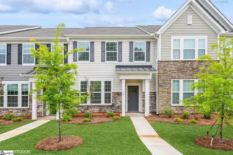 10 Gaskins Trl, Travelers Rest, SC 29690