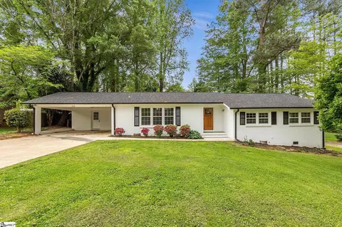 308 Shady Dr, Boiling Springs, SC 29316