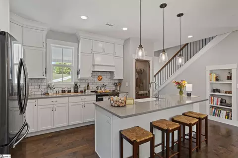 Kitchen - 325 Flatrock Rd, Honea Path, SC 29654 photo 3 of 4