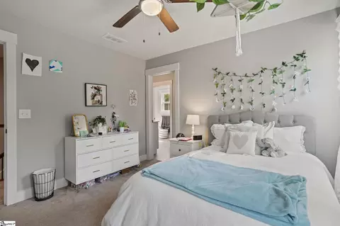Bedroom - 325 Flatrock Rd, Honea Path, SC 29654 photo 4 of 5