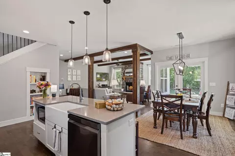 Kitchen - 325 Flatrock Rd, Honea Path, SC 29654 photo 4 of 4