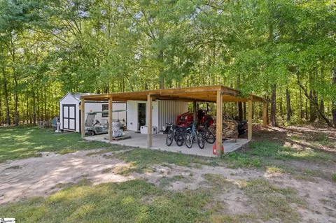 Exterior - 325 Flatrock Rd, Honea Path, SC 29654 photo 5 of 6
