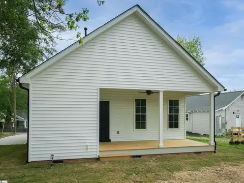 Exterior - 208 E Bearden St, Greer, SC 29651 photo 5 of 6